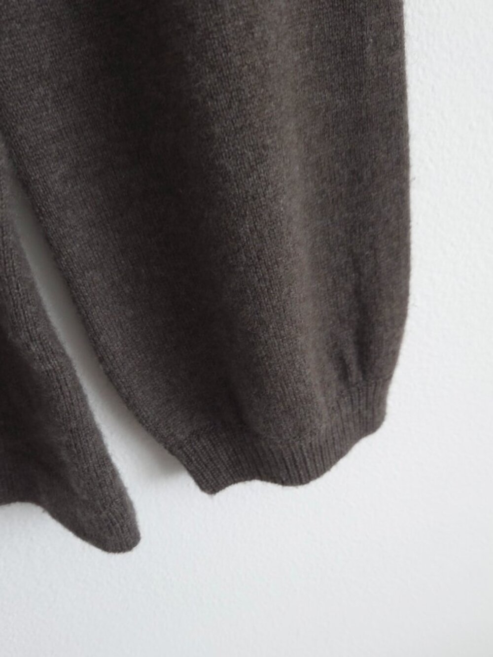 Jones New York Cashmere Sweater - Picture 3 of 7